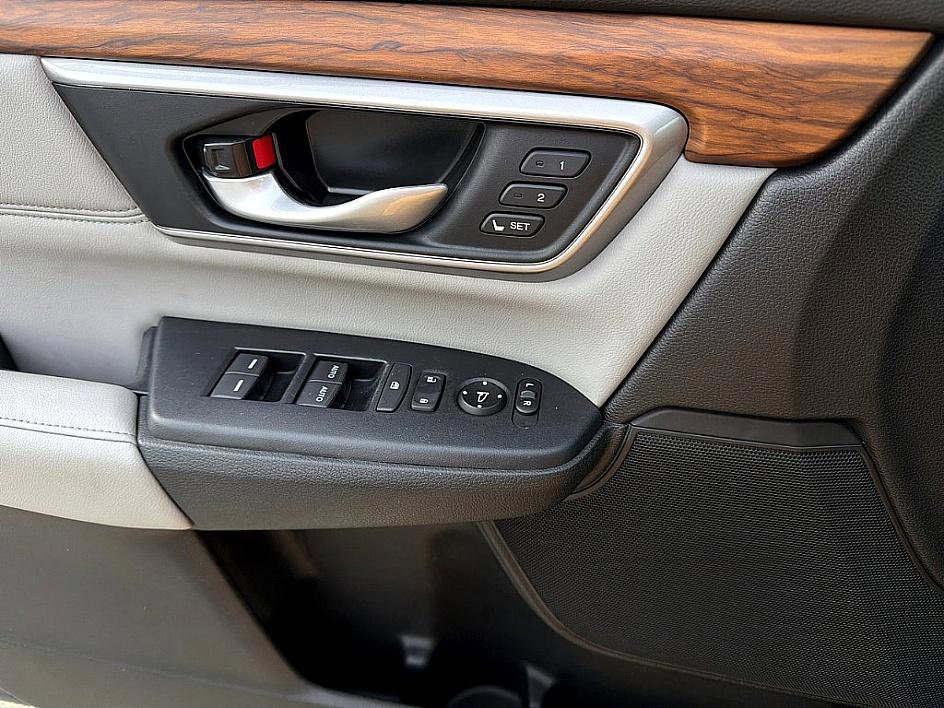 Used 2020 Honda CR-V EX-L image 18