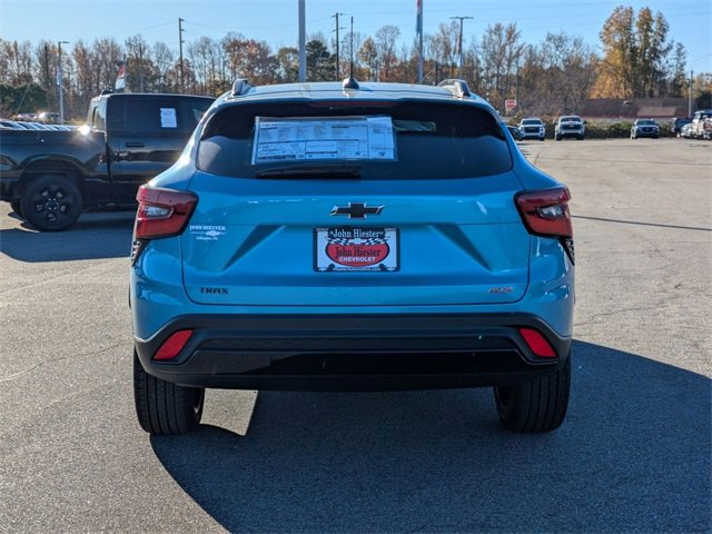 New 2026 Chevrolet Trax RS w/ Sunroof Package image 4