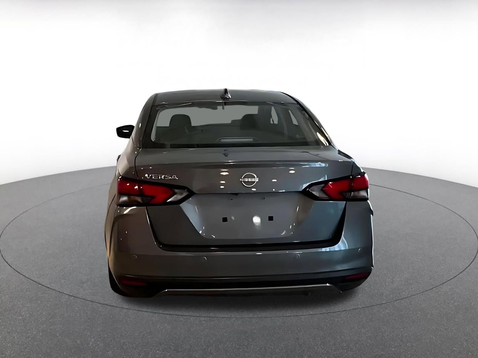 Used 2025 Nissan Versa SV image 12