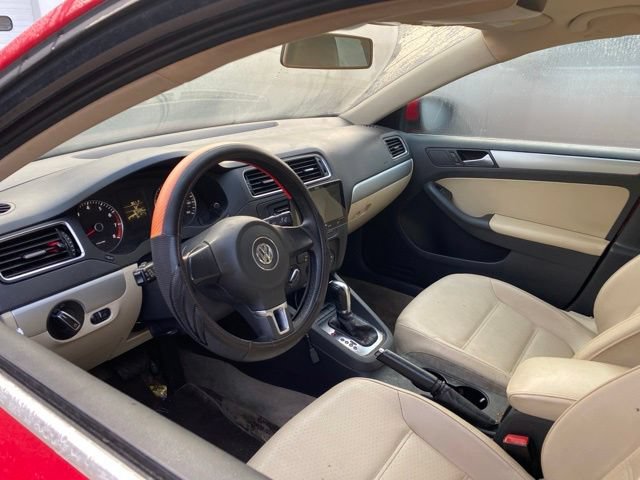Used 2013 Volkswagen Jetta SE FWD image 11