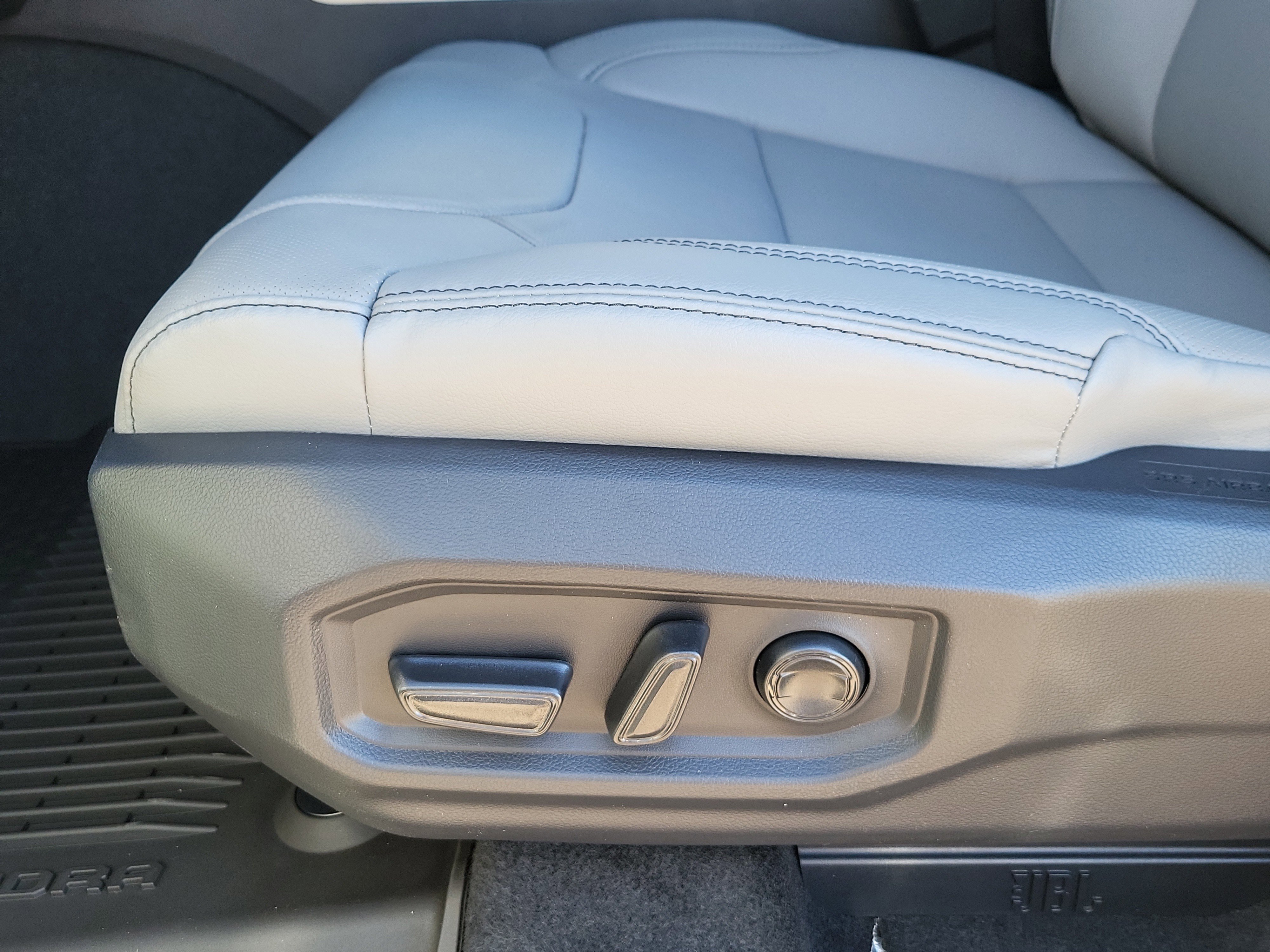 New 2026 Toyota Tundra Limited w/ TRD Off-Road Package image 8