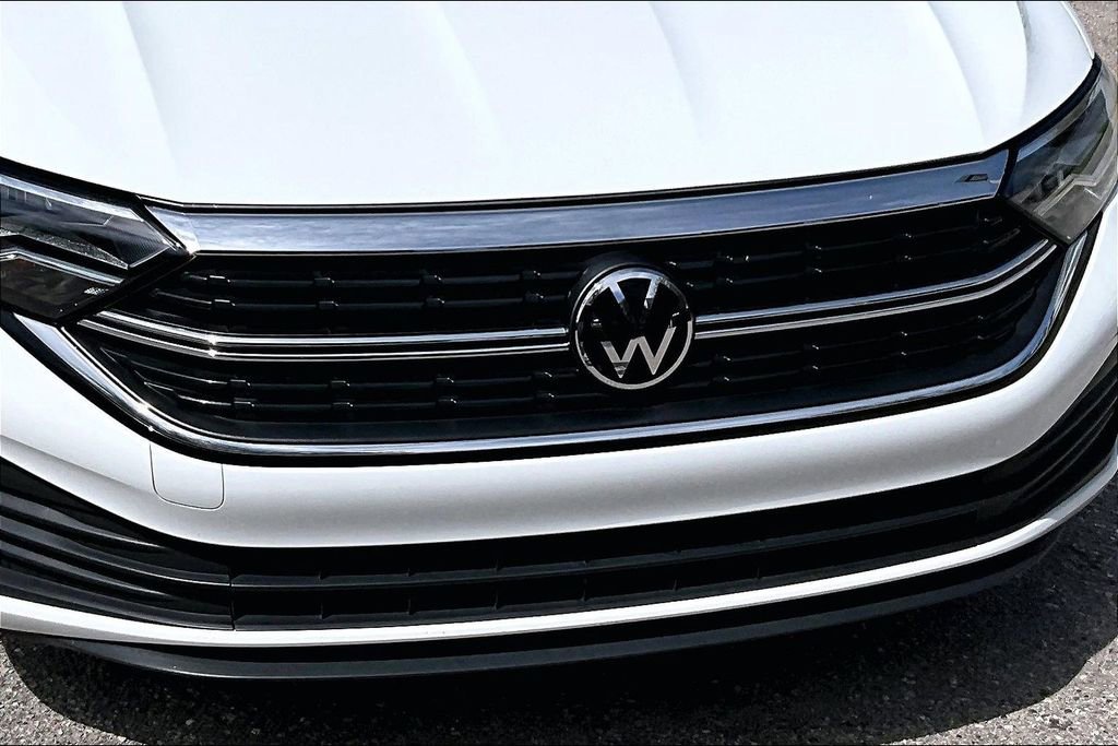 Certified 2024 Volkswagen Jetta S image 11
