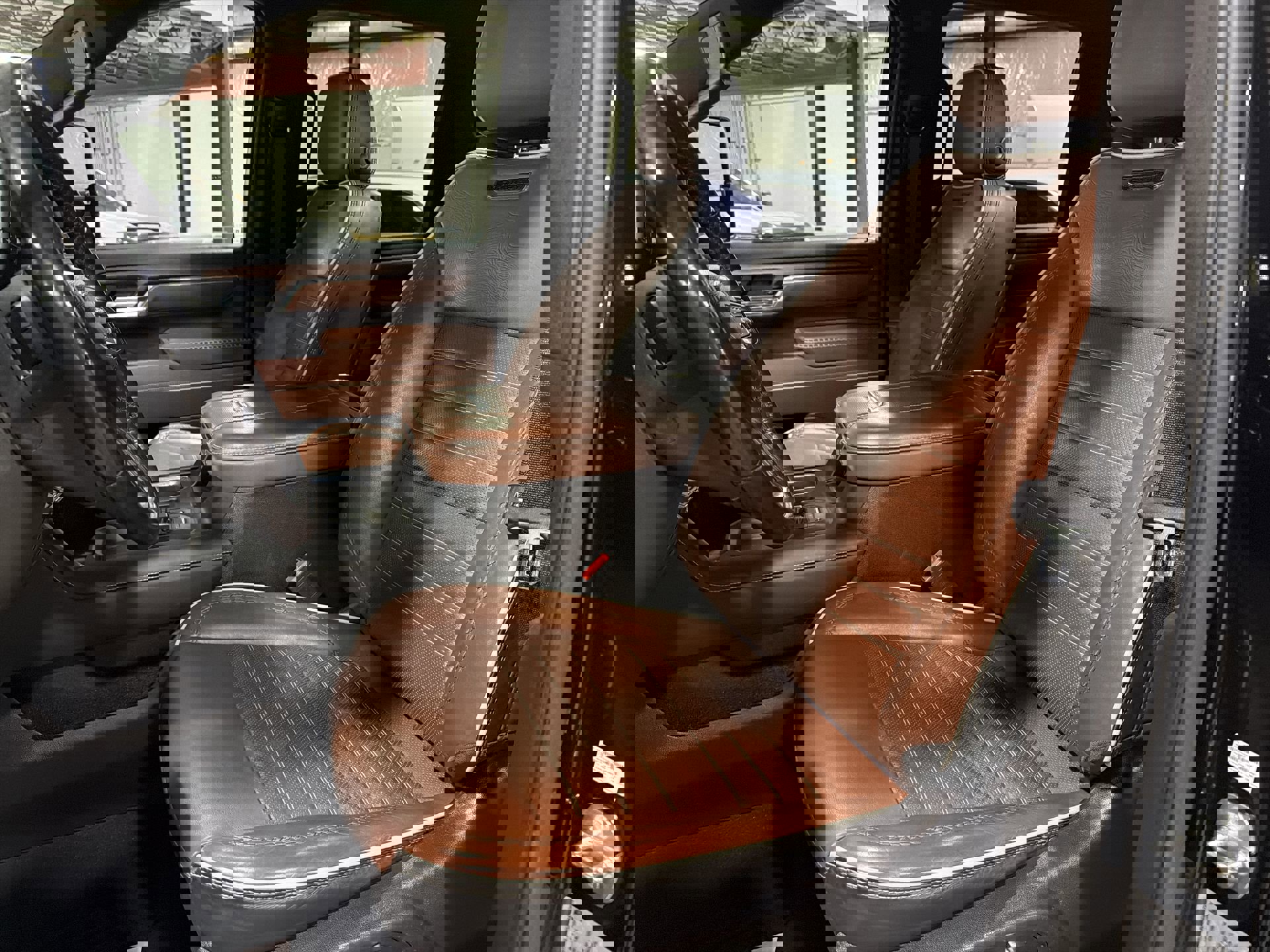 Used 2024 GMC Sierra 2500 Denali Ultimate image 26