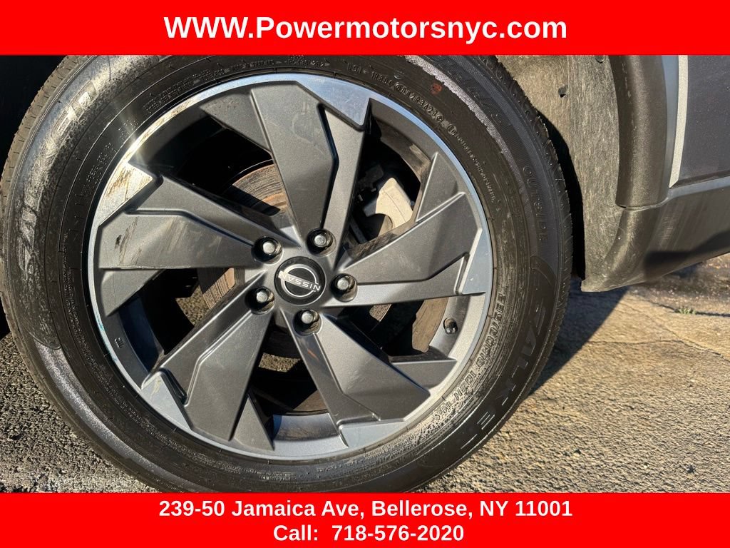 Used 2024 Nissan Rogue SV FWD image 18