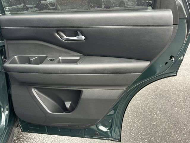 Used 2022 Nissan Pathfinder SL w/ SL Black Package image 19