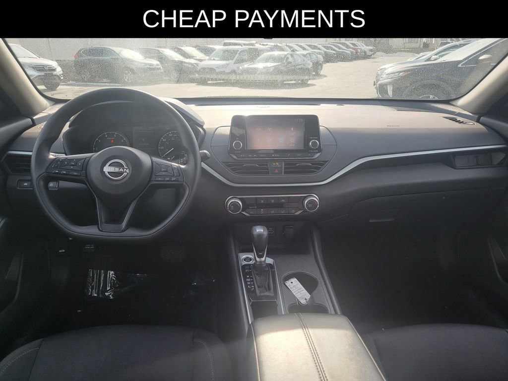 Used 2024 Nissan Altima 2.5 S image 7