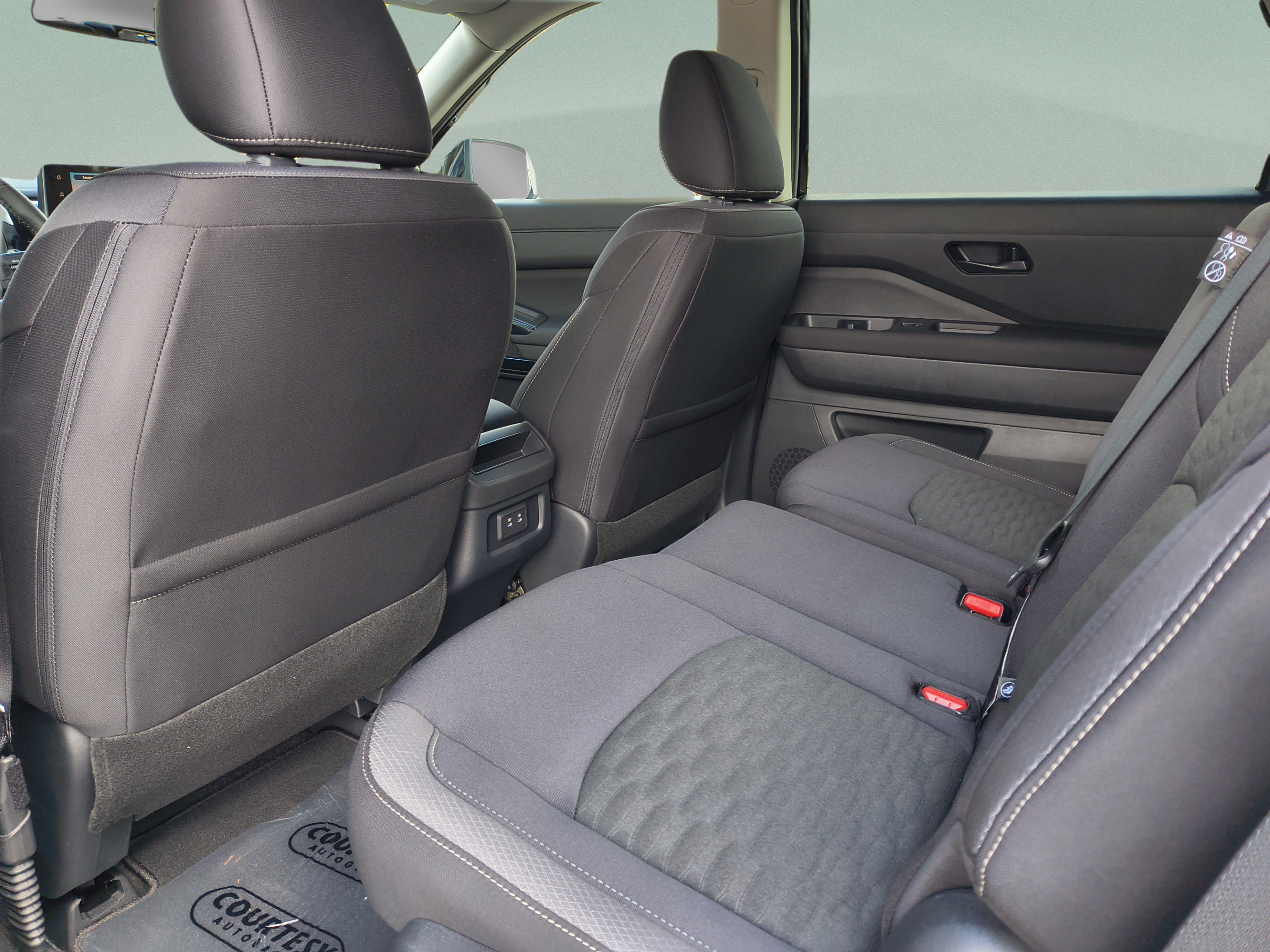 New 2026 Nissan Pathfinder SV FWD image 17