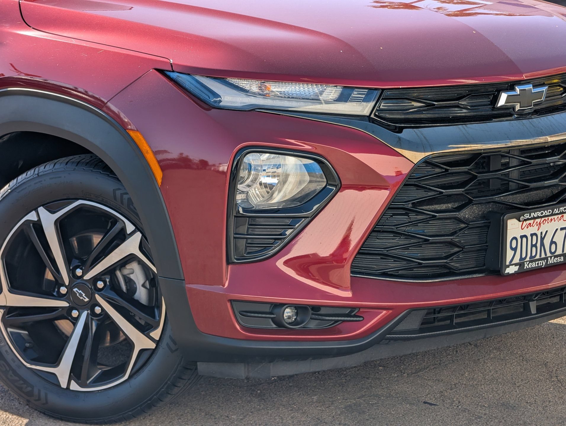 Used 2023 Chevrolet TrailBlazer RS w/ Sun and Liftgate Package FWD image 3