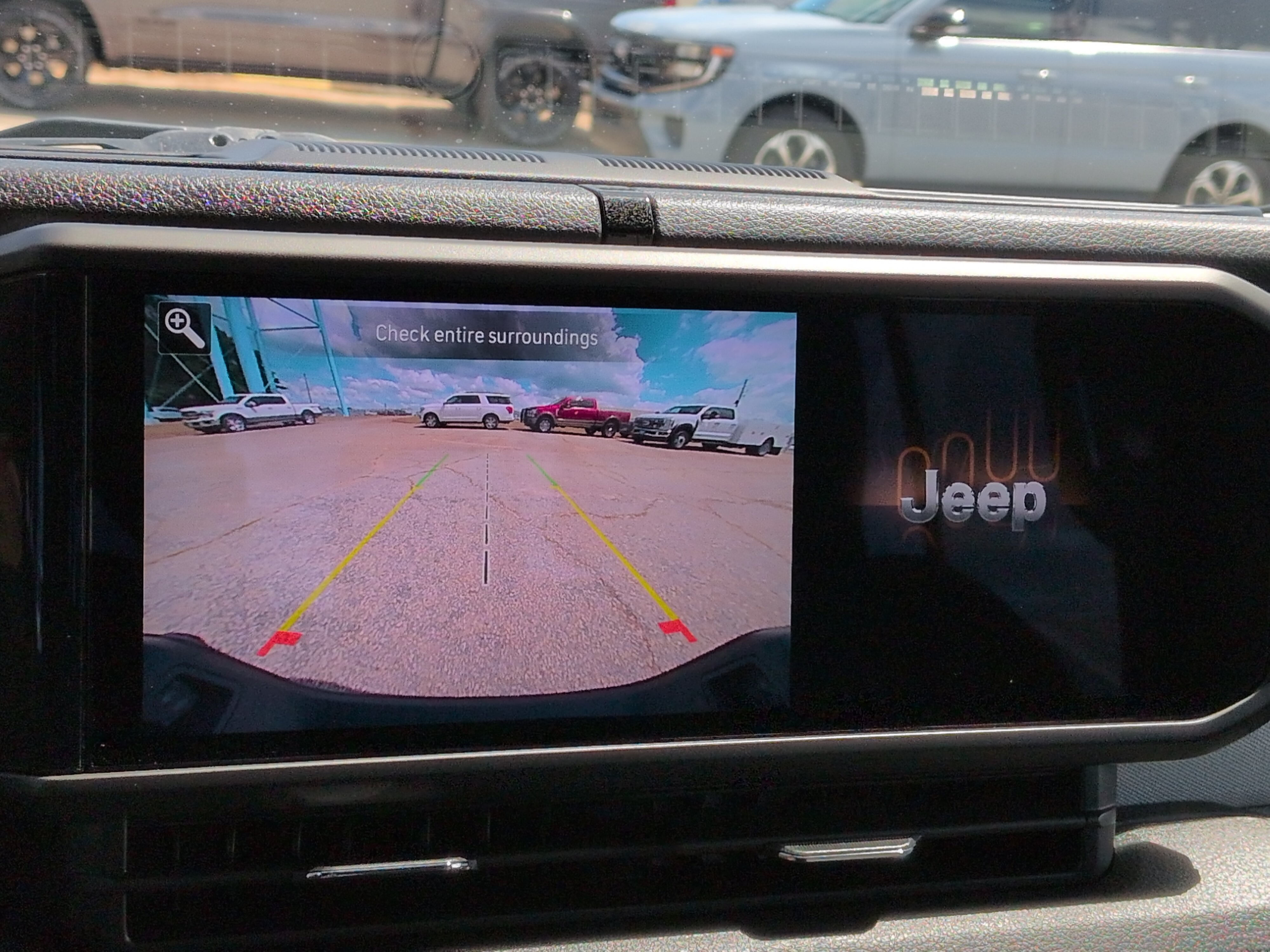 Used 2025 Jeep Gladiator Sport AWD/4WD image 18