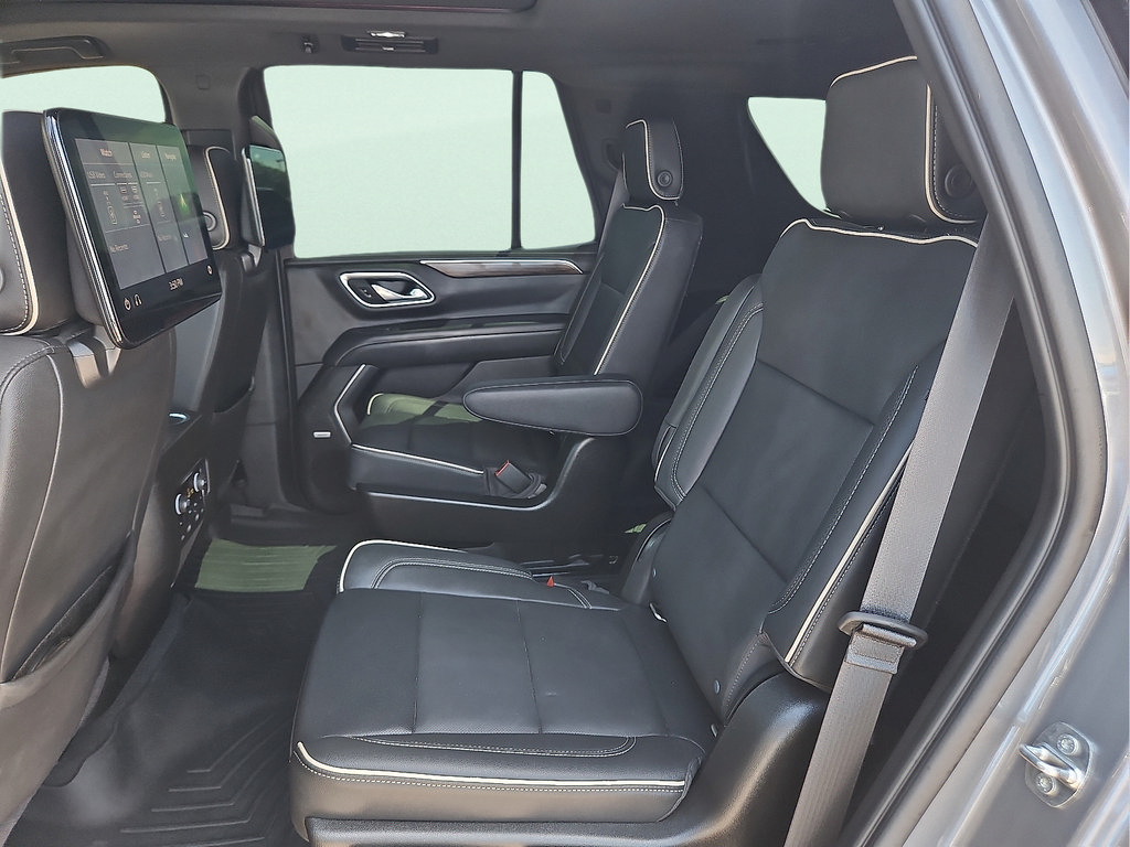 Used 2021 Chevrolet Tahoe Premier w/ Premium Package RWD image 10