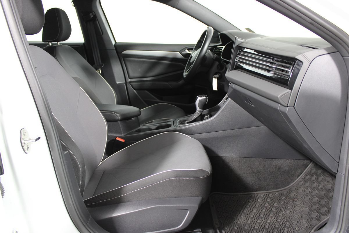 Used 2025 Volkswagen Jetta Sport FWD image 10