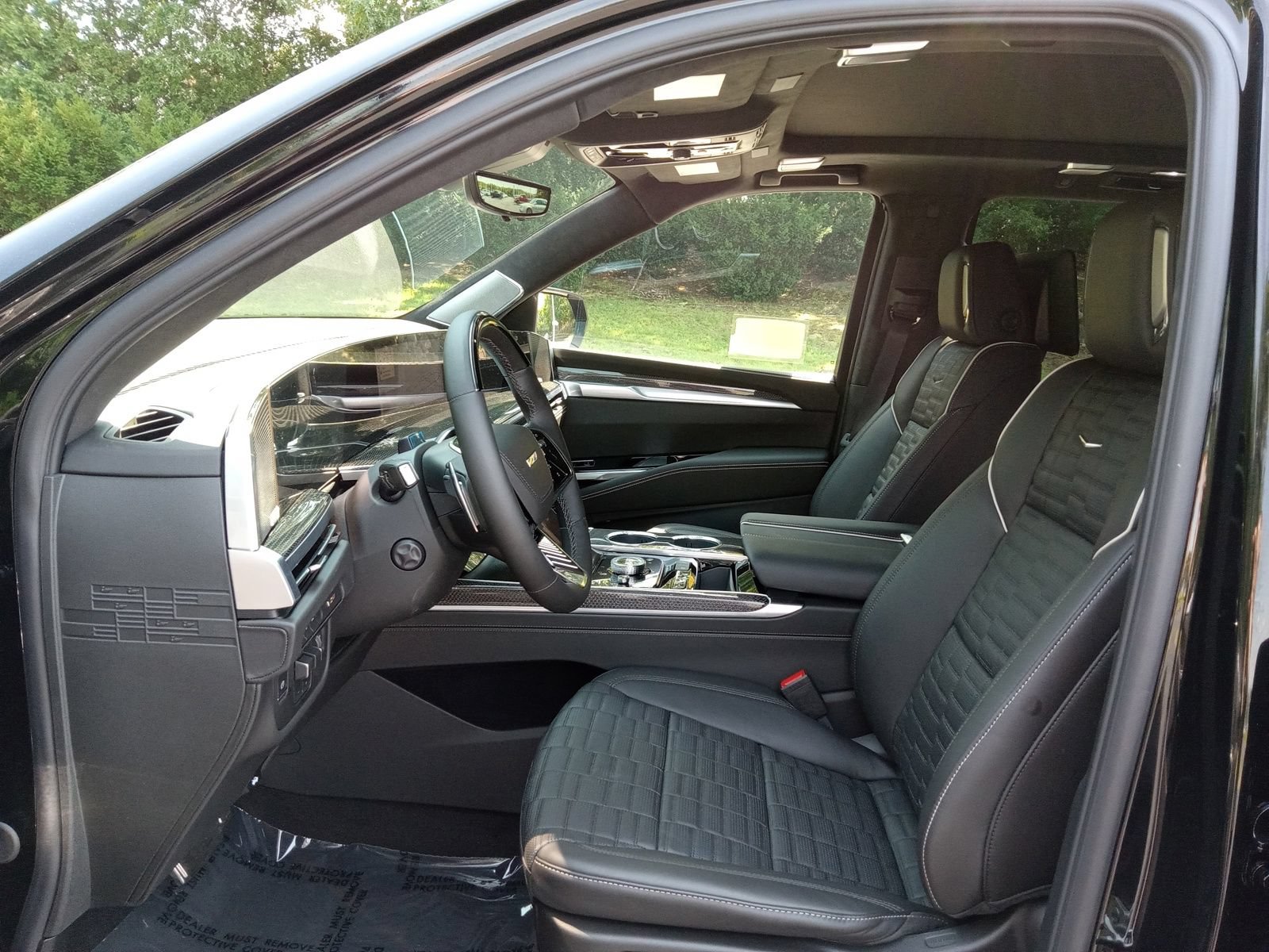 Certified 2026 Cadillac Escalade V AWD/4WD image 10