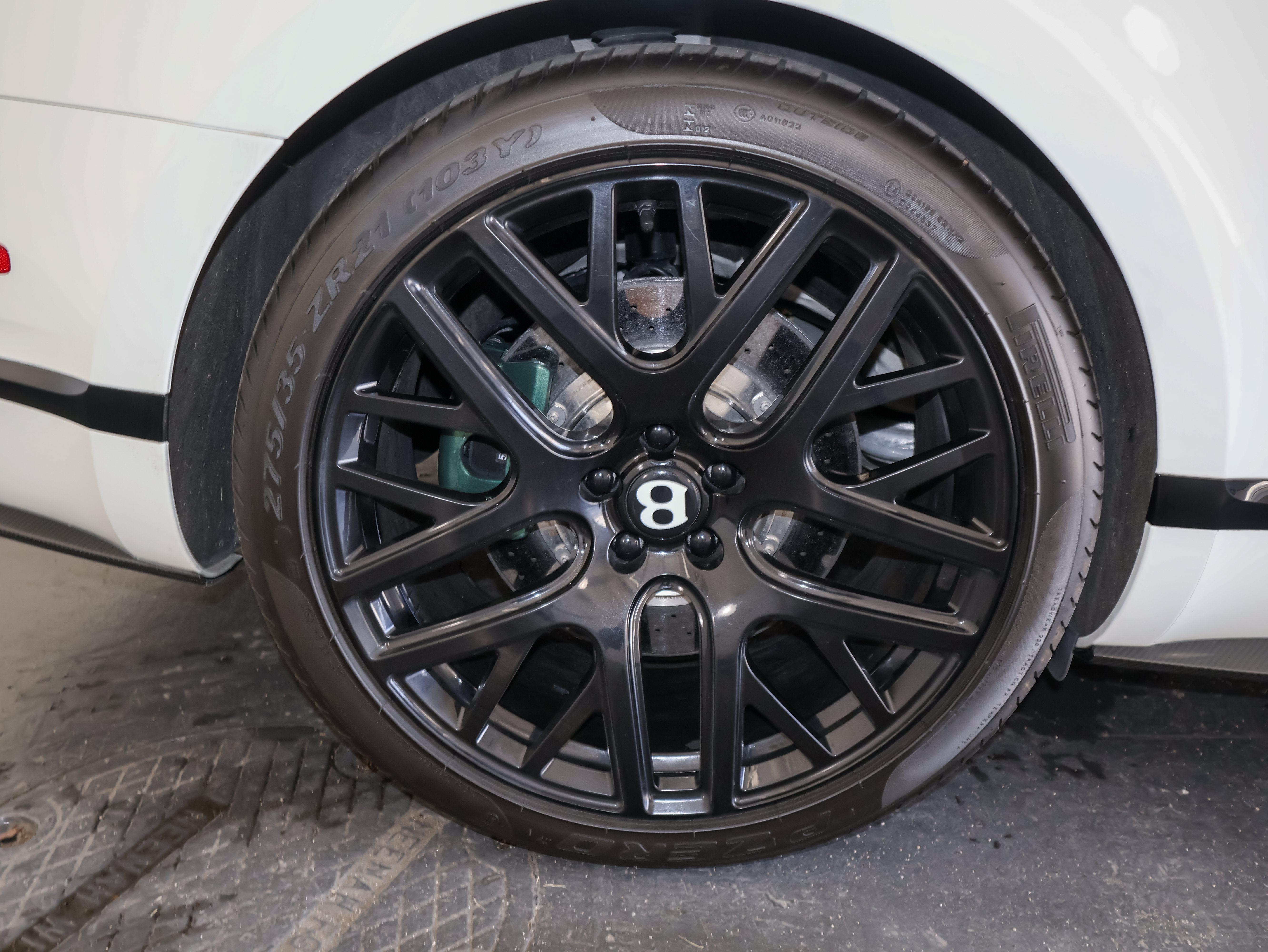 Used 2015 Bentley Continental GT3-R AWD/4WD image 34