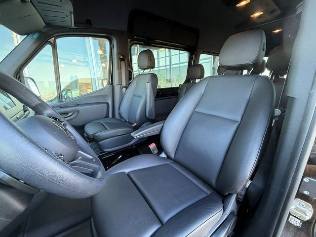 Used 2024 Mercedes-Benz Sprinter 2500 image 12