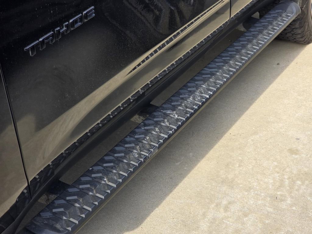 Used 2021 Chevrolet Tahoe Z71 w/ Z71 Off-Road Package image 5