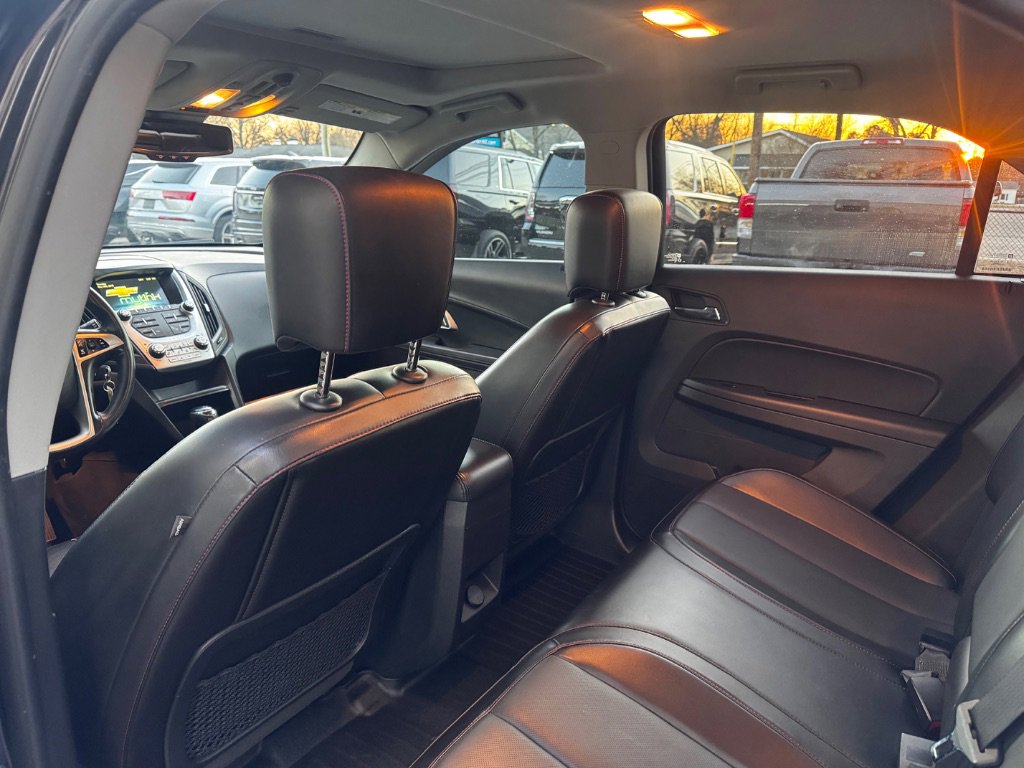 Used 2016 Chevrolet Equinox LTZ w/ Enhanced Convenience Package image 22