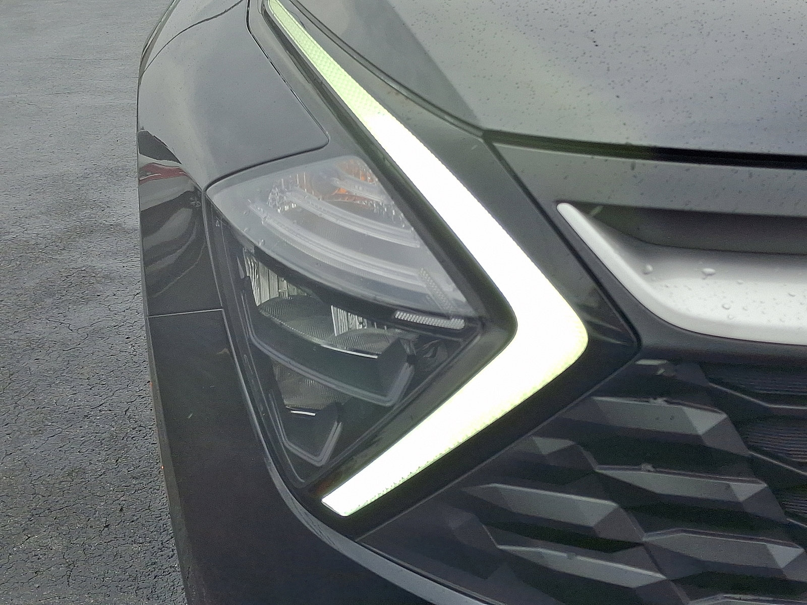 Used 2023 Kia Sportage LX image 10