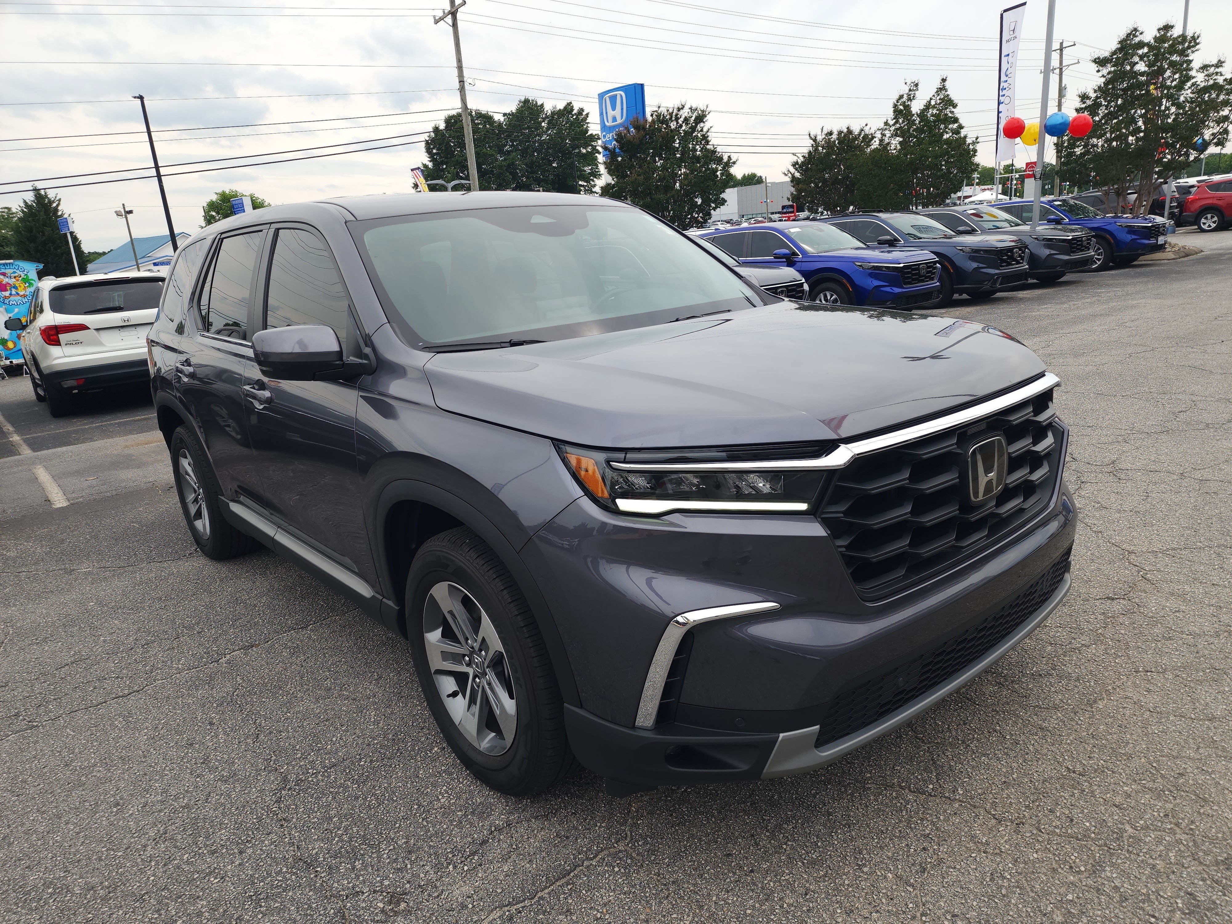 Used 2023 Honda Pilot EX-L image 2