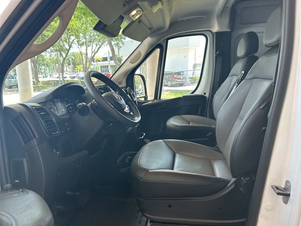 Used 2025 RAM ProMaster 2500 w/ Convenience Group FWD image 5
