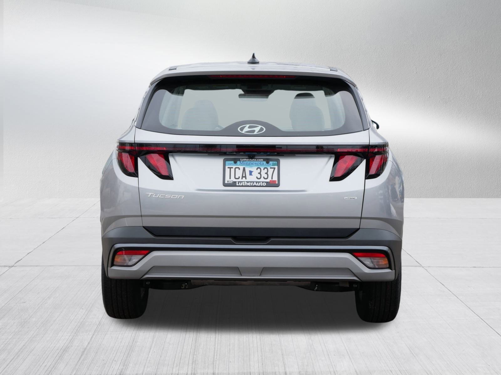 Certified 2025 Hyundai Tucson SE image 6