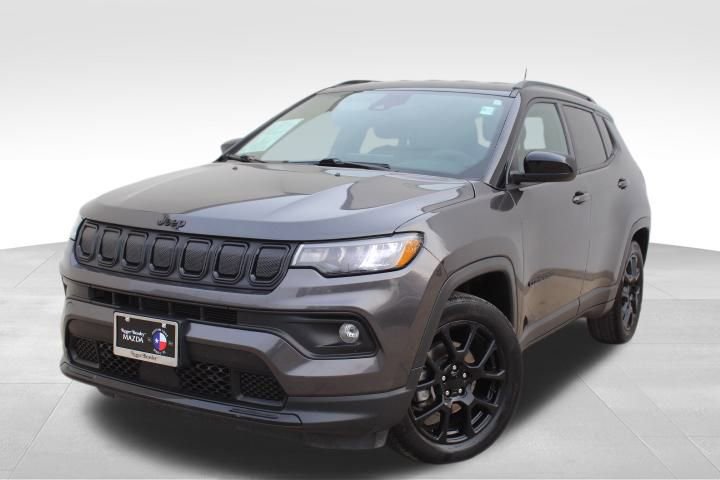 Used 2022 Jeep Compass Altitude image 1