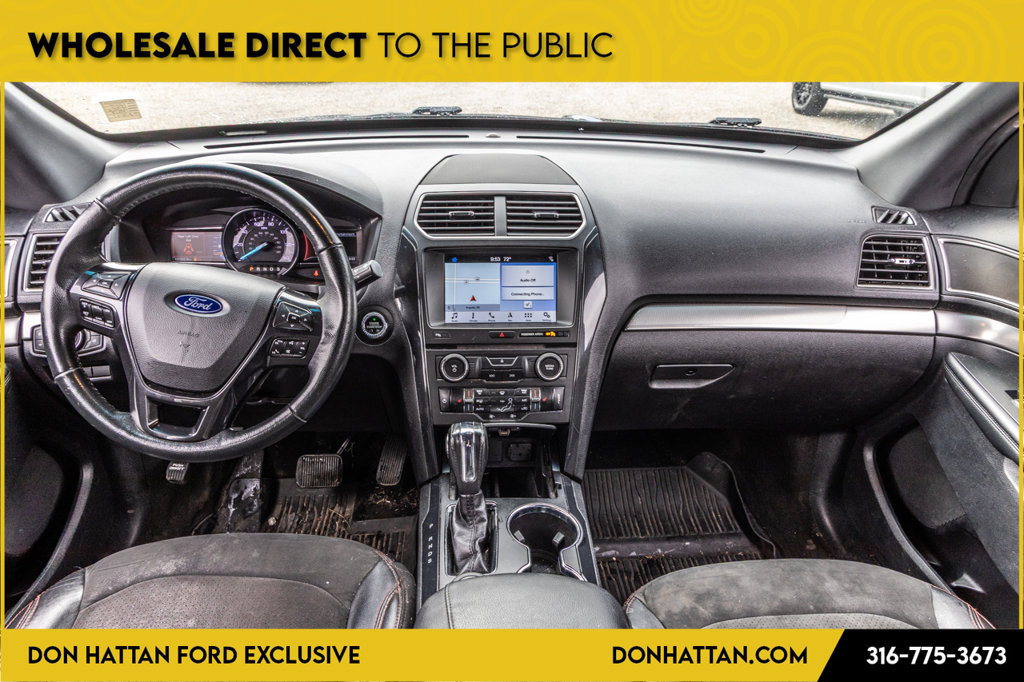 Used 2018 Ford Explorer XLT w/ Equipment Group 202A AWD/4WD image 5