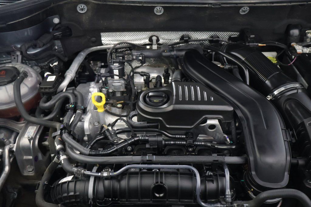 Used 2022 Volkswagen Taos SE image 27