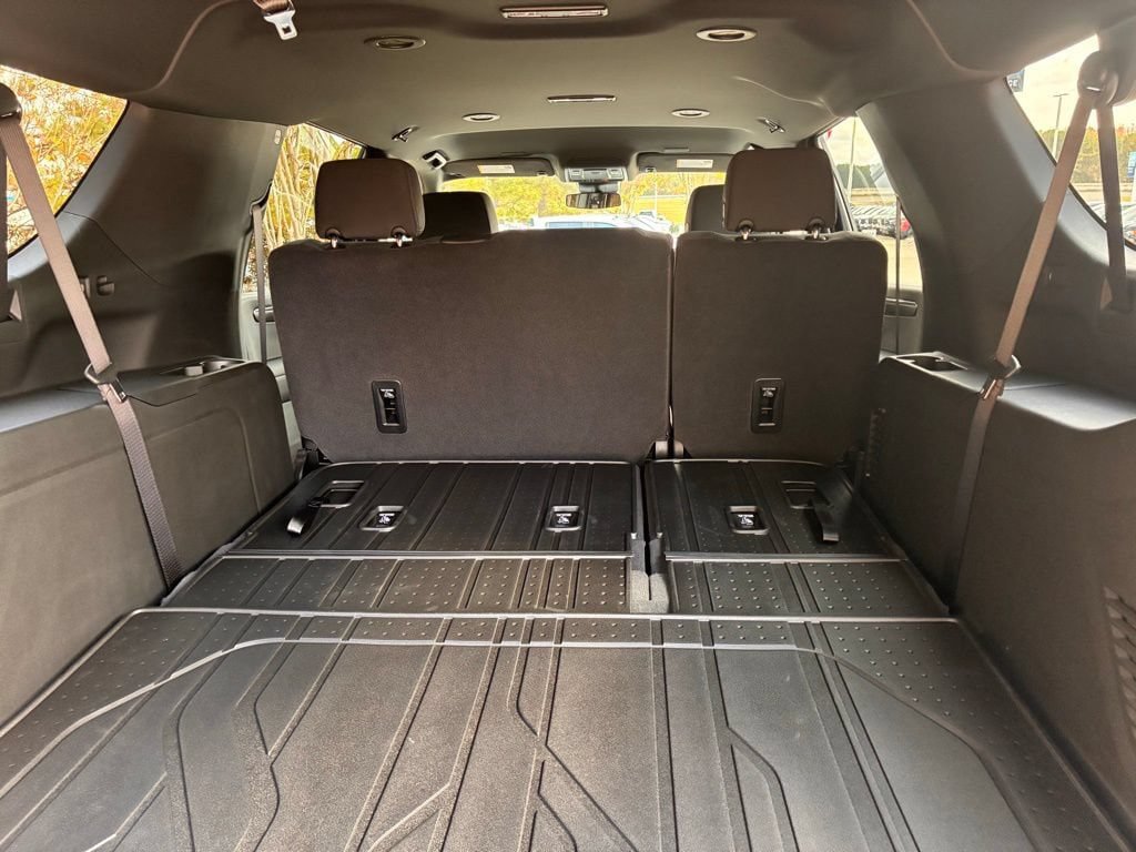 New 2026 Chevrolet Suburban LS w/ LPO, Dark Essentials Package RWD image 13