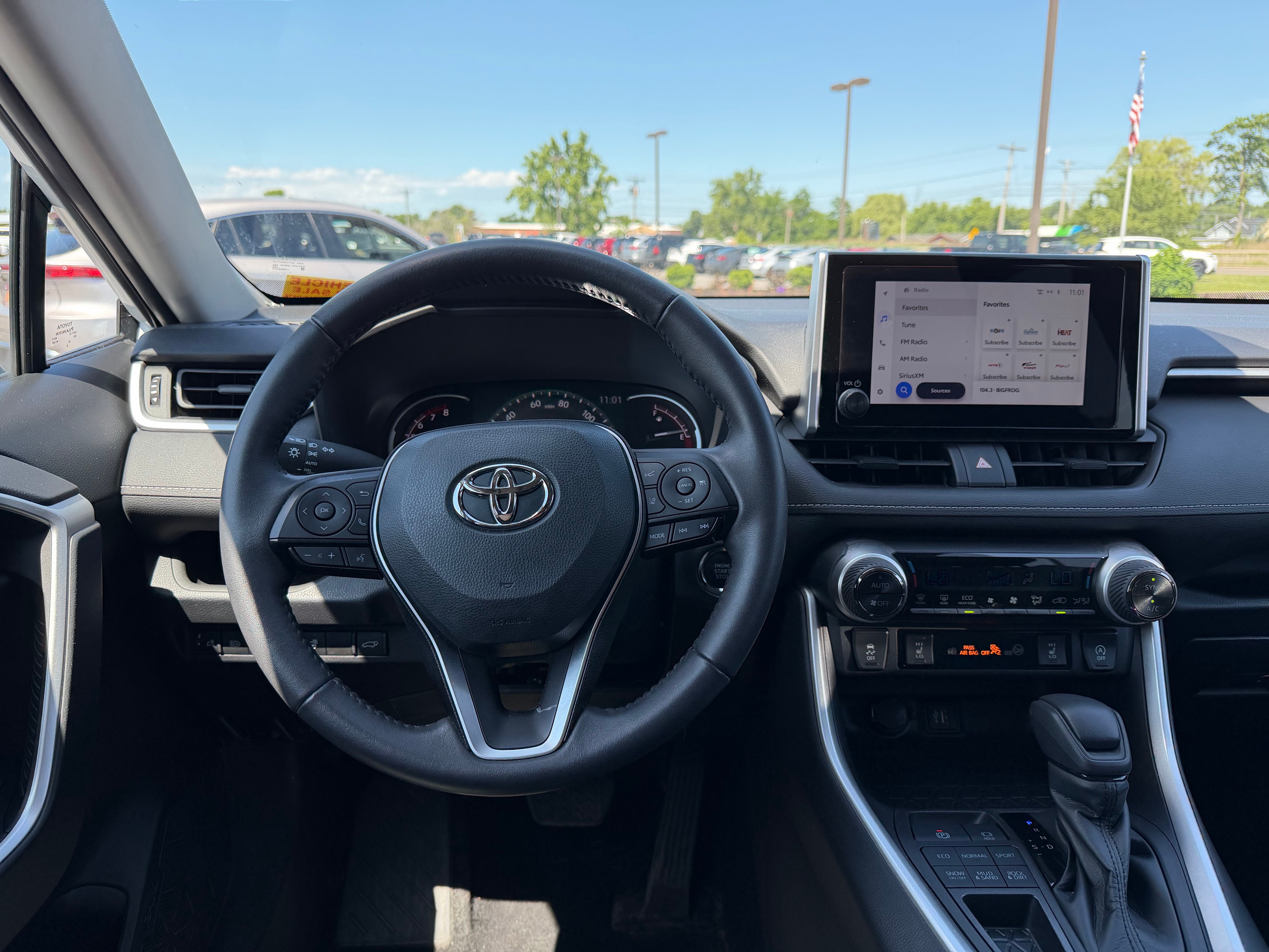 Used 2023 Toyota RAV4 XLE w/ Convenience Package AWD/4WD image 13