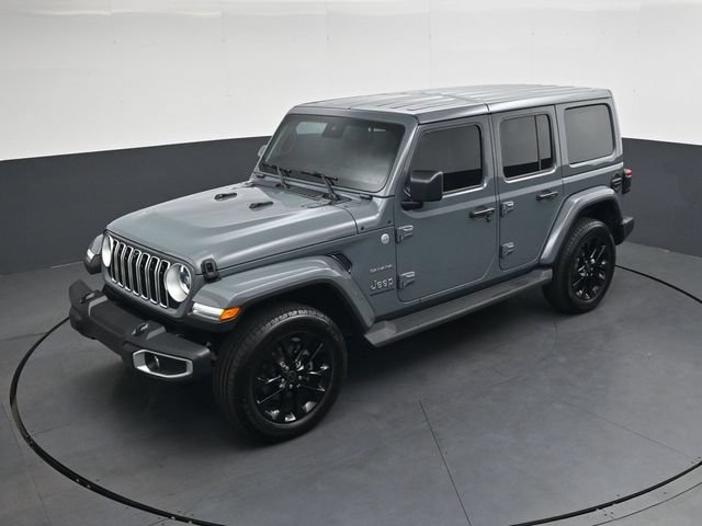 Used 2024 Jeep Wrangler Unlimited Sahara w/ Technology Group AWD/4WD image 28