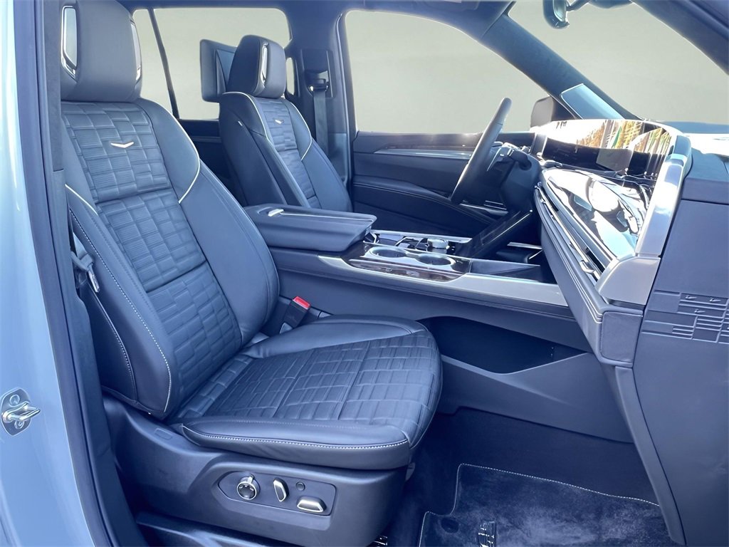 New 2026 Cadillac Escalade Platinum Sport image 18