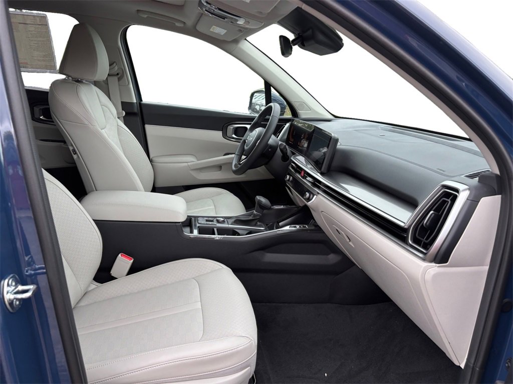 New 2025 Kia Sorento S w/ Panoramic Sunroof Package image 15