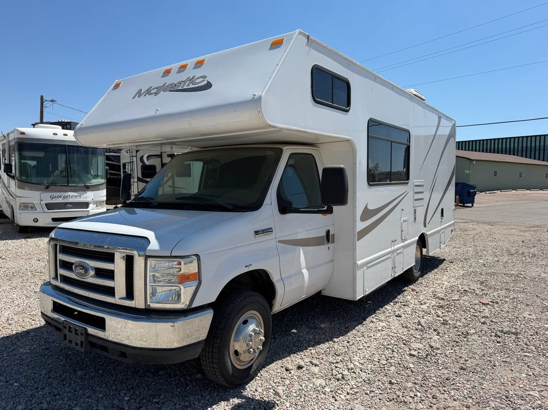 Used 2015 Ford E-350 and Econoline 350 Super Duty RWD image 11