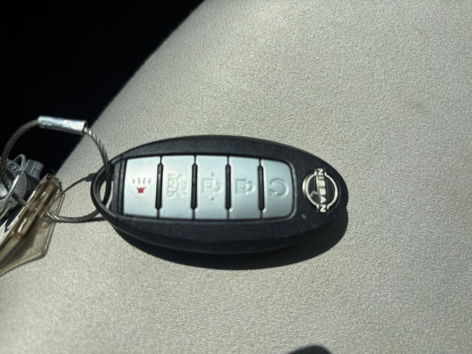 Used 2025 Nissan Altima 2.5 SV FWD image 21