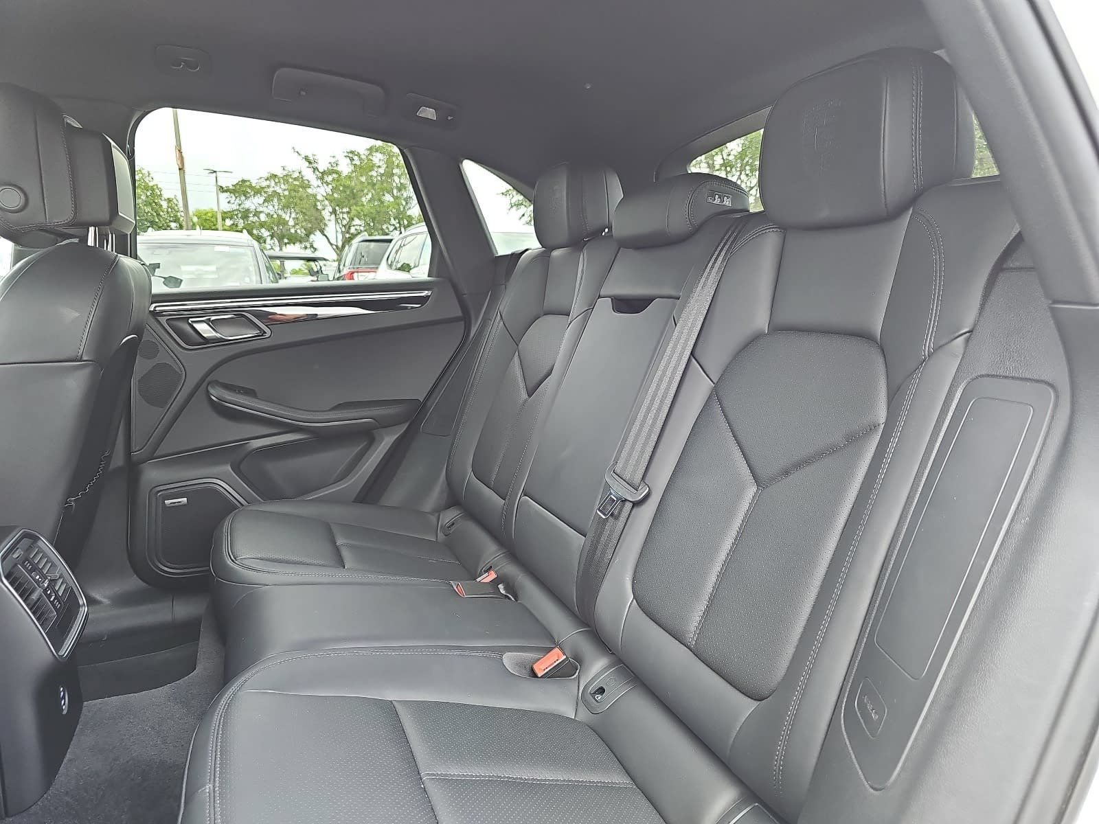 Used 2023 Porsche Macan Turbo AWD/4WD image 14