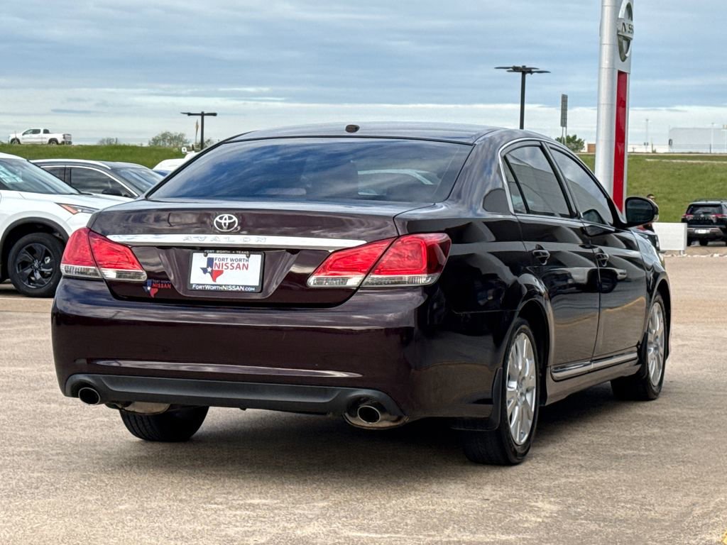 Used 2011 Toyota Avalon image 9
