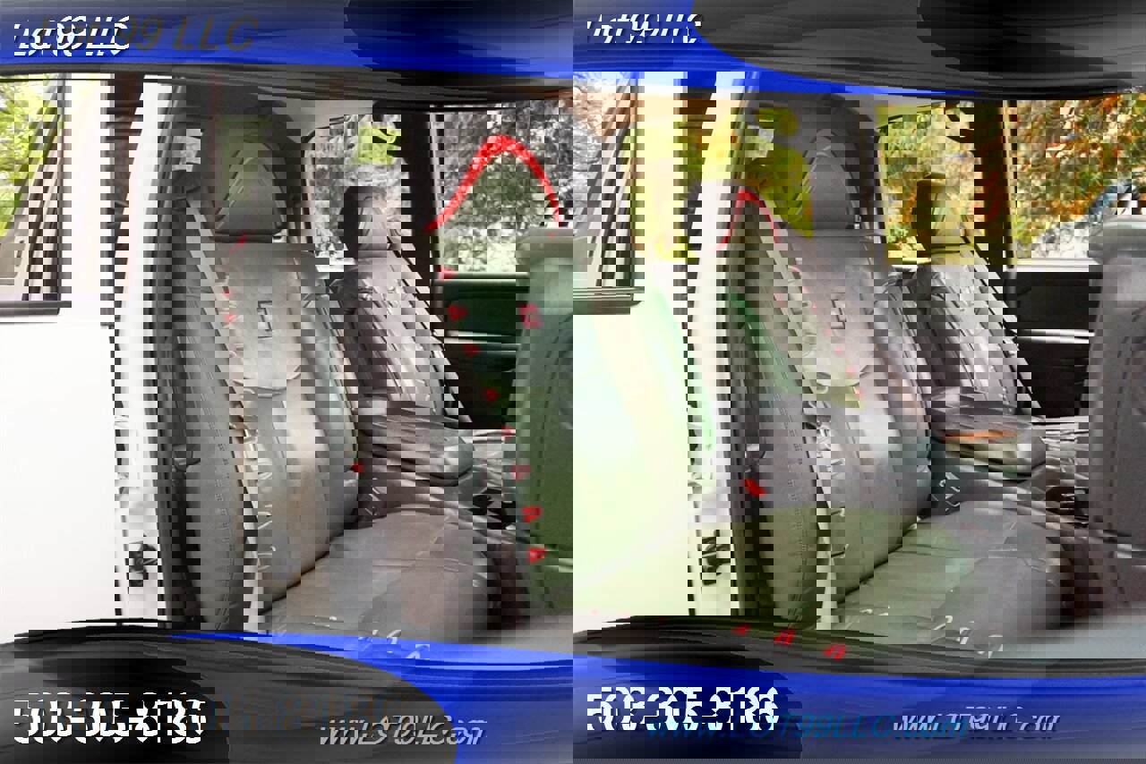 Used 2002 Chevrolet Avalanche 4x4 w/ North Face Edition image 19