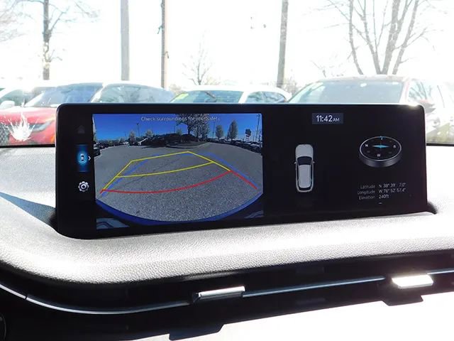 Used 2025 Genesis GV70 2.5T image 18