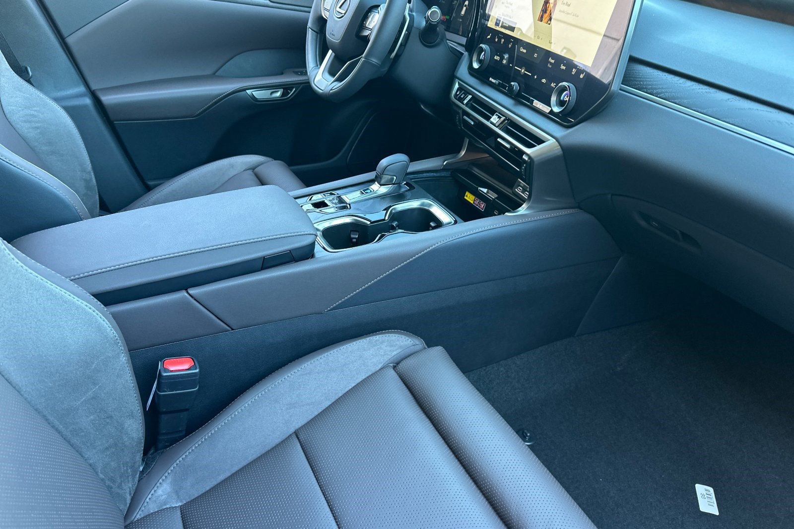 New 2026 Lexus RX 350 AWD/4WD image 28