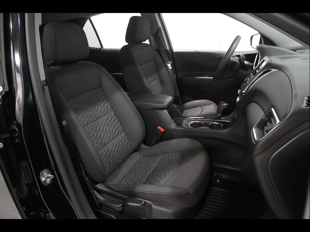 Used 2019 Chevrolet Equinox LT FWD image 16