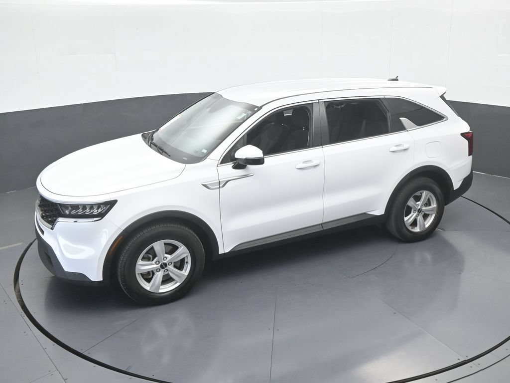 Used 2023 Kia Sorento LX FWD image 45