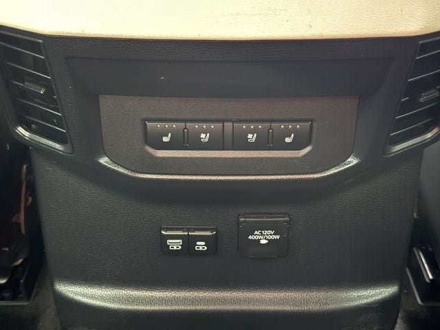 Used 2023 Toyota Tundra Capstone AWD/4WD image 30