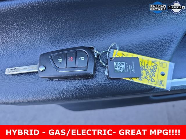 Used 2024 Toyota RAV4 LE image 27