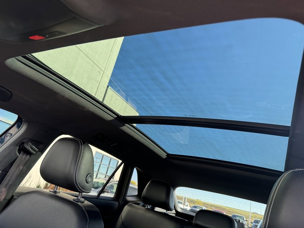 Used 2023 Volkswagen Atlas Cross Sport SE w/ Panoramic Sunroof Package image 24