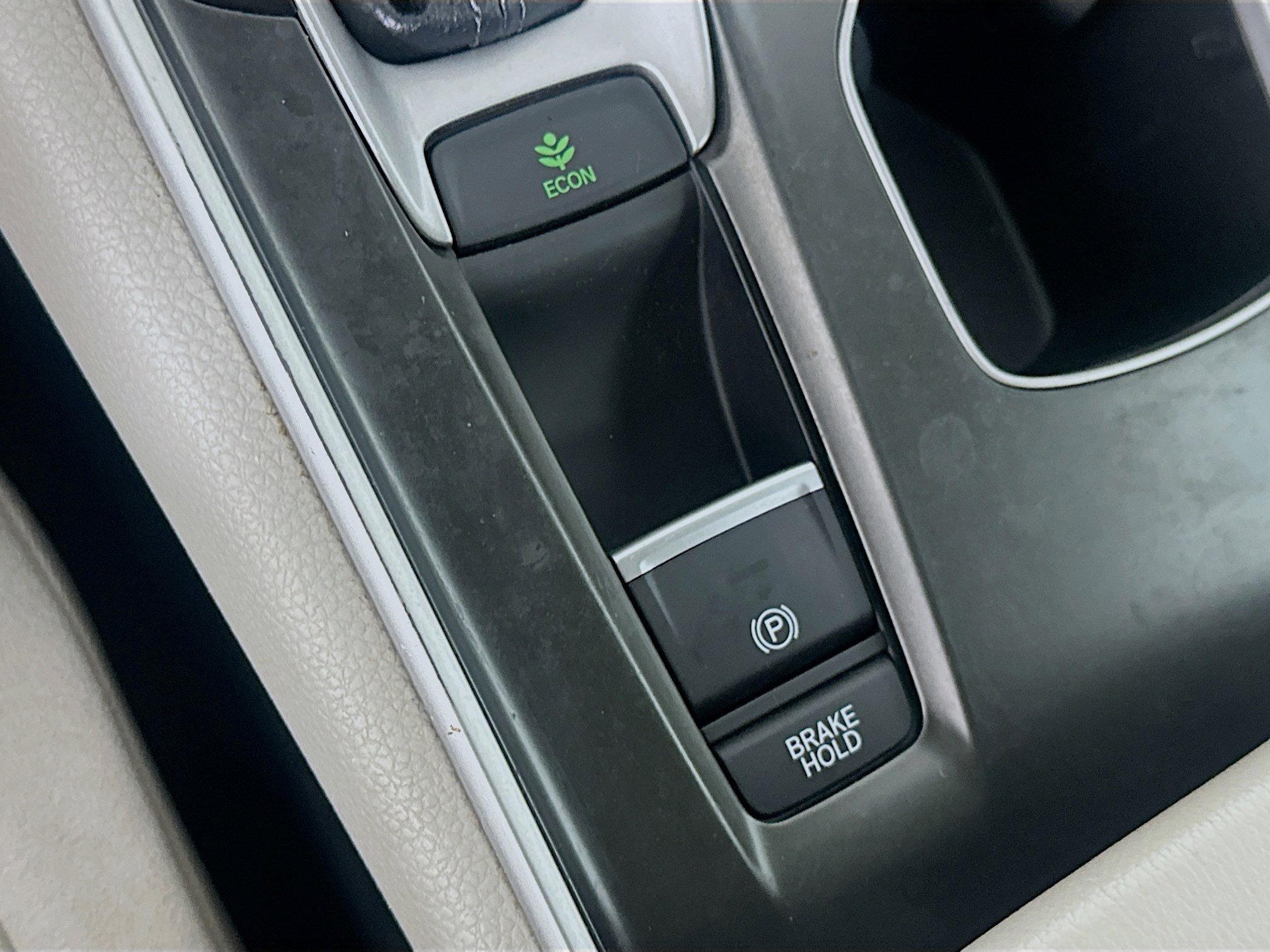 Used 2018 Honda Accord EX image 25