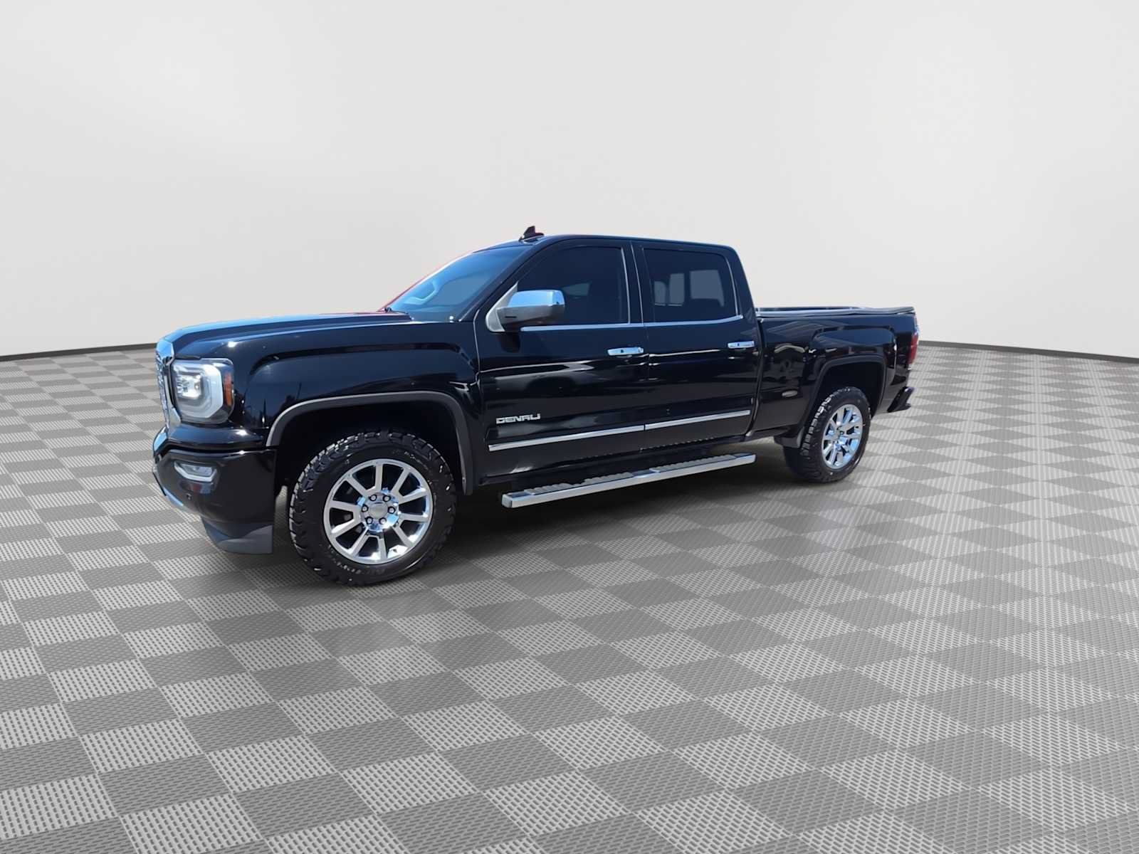 Used 2018 GMC Sierra 1500 Denali AWD/4WD image 4