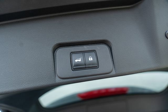 Used 2022 Nissan Rogue Platinum w/ Head-Up Display Package image 19