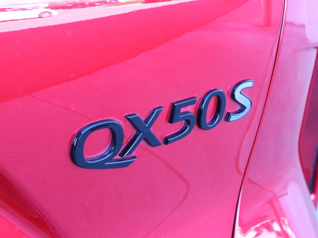 Certified 2025 INFINITI QX50 Sport AWD/4WD image 37