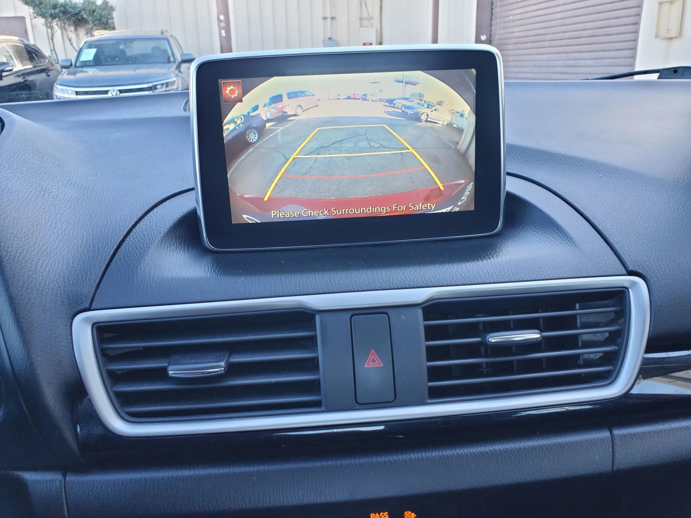 Used 2016 MAZDA MAZDA3 i Sport image 38