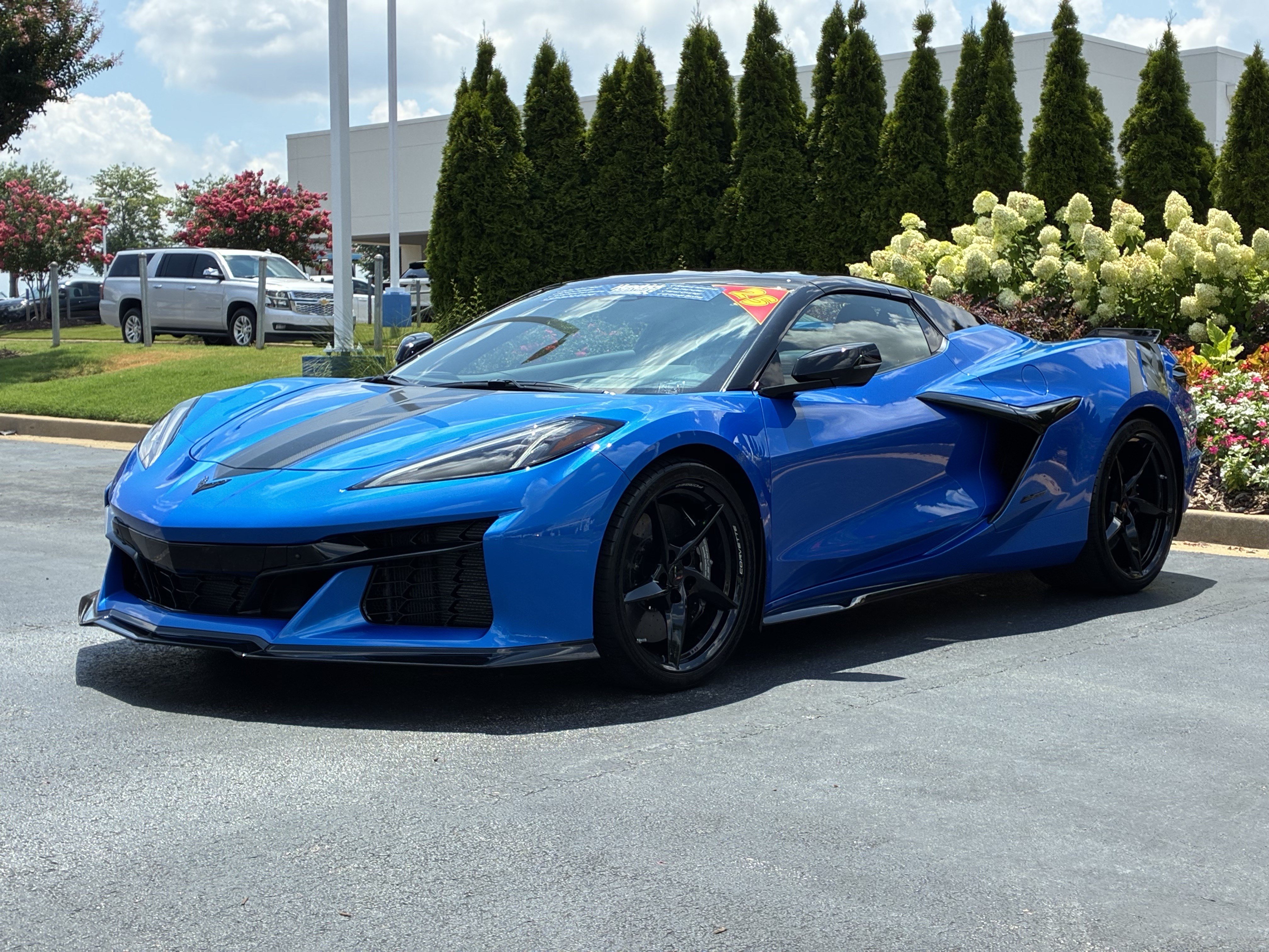 Used 2025 Chevrolet Corvette E-Ray AWD/4WD image 6